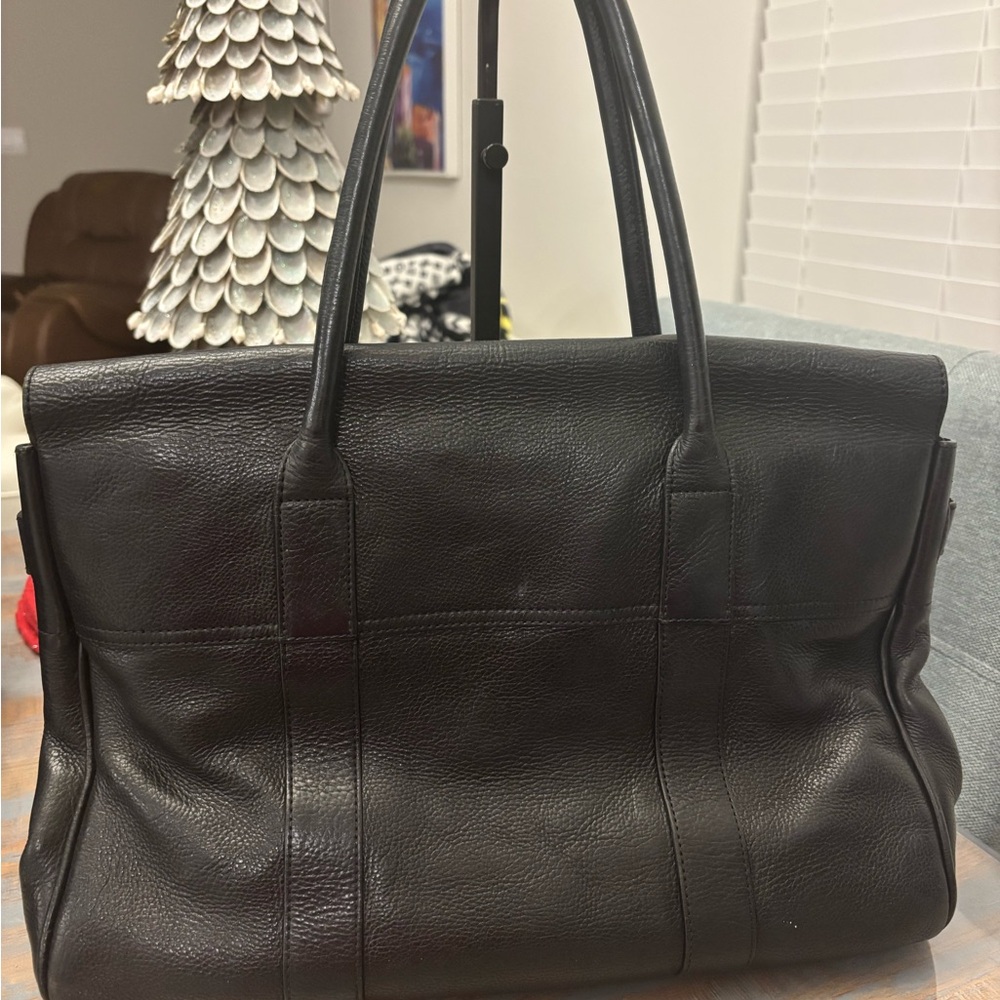 Authentic Mulberry Bayswater Black Leather Bag with Gold Details w/ COA - Picture 2 of 7